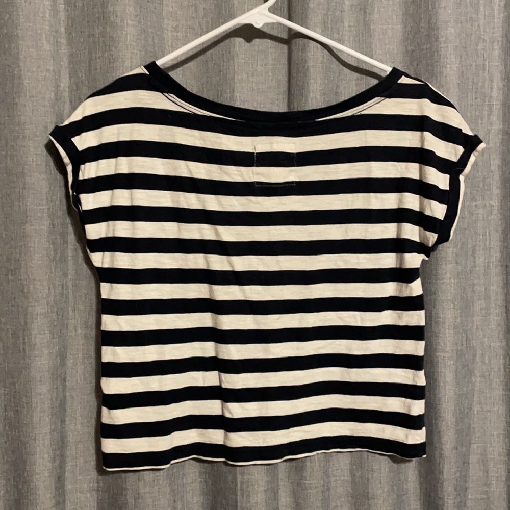Cropped T-Shirt - Picture 2 of 2